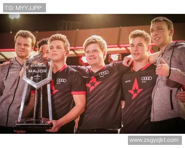 CSGO战术分析:深入探讨TES战队的进攻策略与执行细节 CSGO战术分析:深入探讨TES战队的进攻策略与执行细节